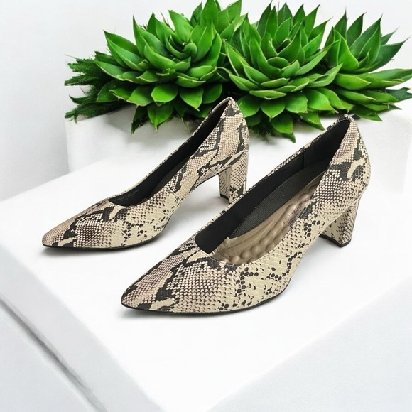 Walking Cradles Samantha Snakeskin - Women's Comfort Block Heels size 10W - Picture 1 of 15